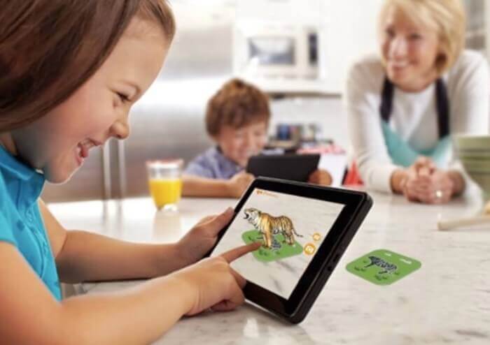 Ứng dụng của thực tế ảo tăng cường AR vào giáo dục online Ứng dụng của thực tế ảo tăng cường AR vào giáo dục online