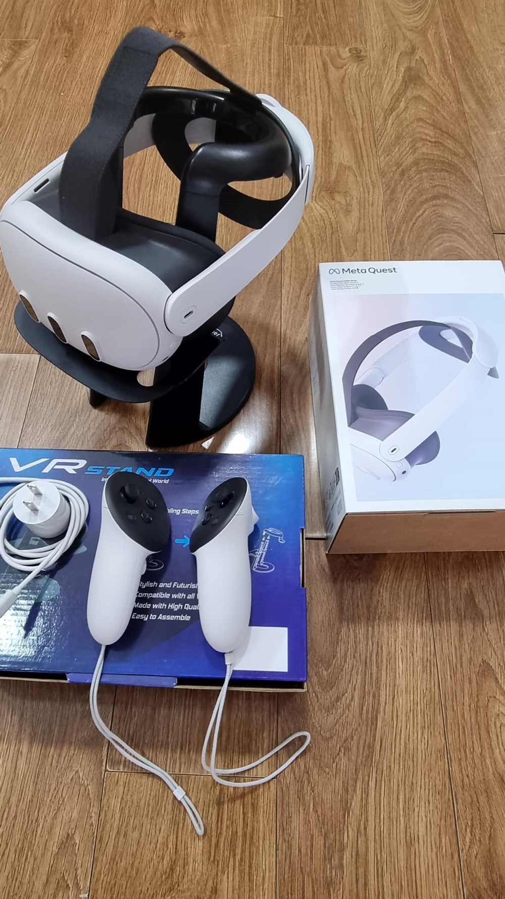 Cần bán Quest 3 128G 99%