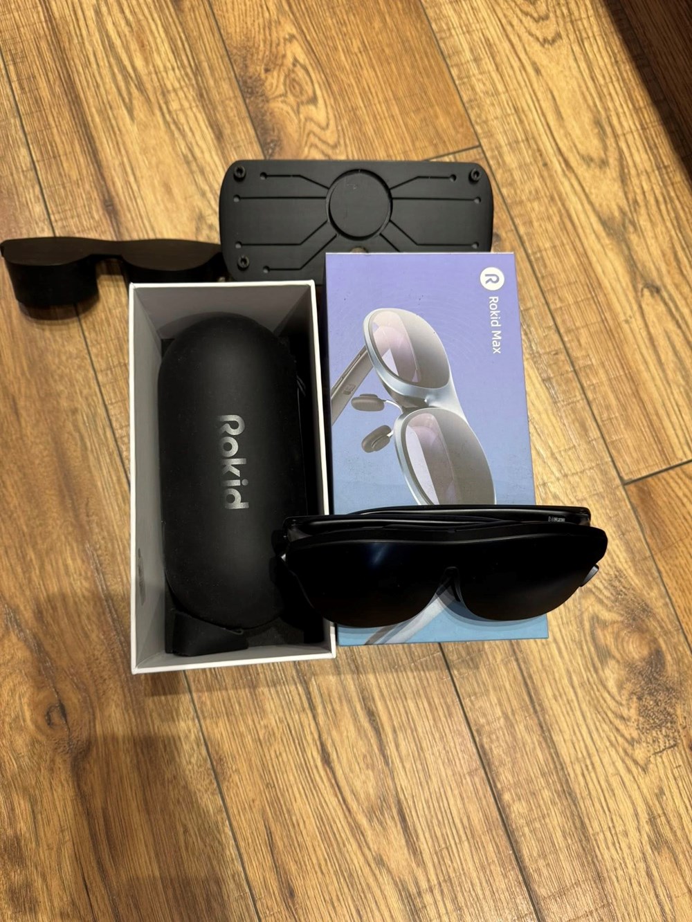 Càn bán kính Rokid Max